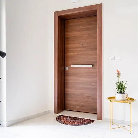 Nimar Luxury With Jacuzzi Apartamento