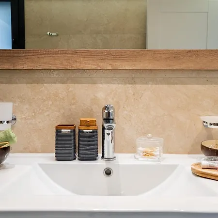 Nimar Luxury With Jacuzzi * Rhodes City