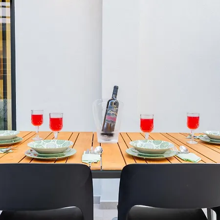 Nimar Luxury With Jacuzzi