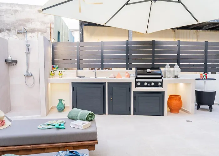 Nimar Luxury With Jacuzzi 아파트 *