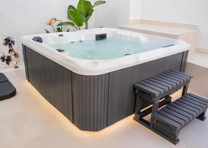 Nimar Luxury With Jacuzzi *