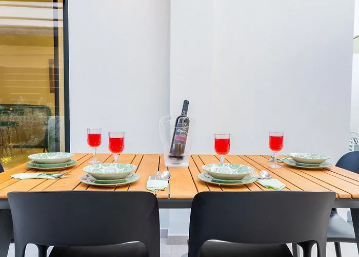 Nimar Luxury With Jacuzzi